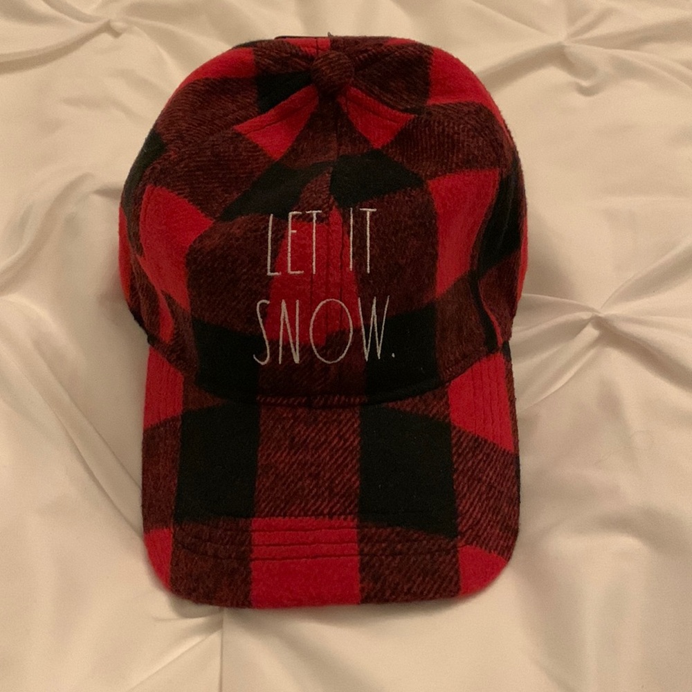 Rae Dunn hat